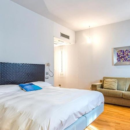 MH Design Hotel Napels Buitenkant foto